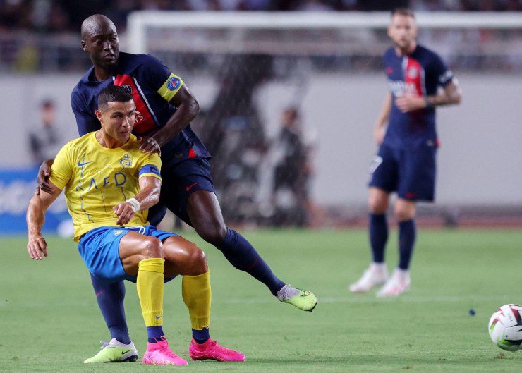 Video bóng đá PSG - Al Nassr: Ronaldo xông xáo, khung thành rung chuyển - 1