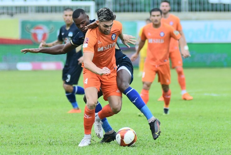 Video bóng đá HAGL - Đà Nẵng: Bàn thua bất ngờ, cột dọc cứu nguy (V-League) - 1