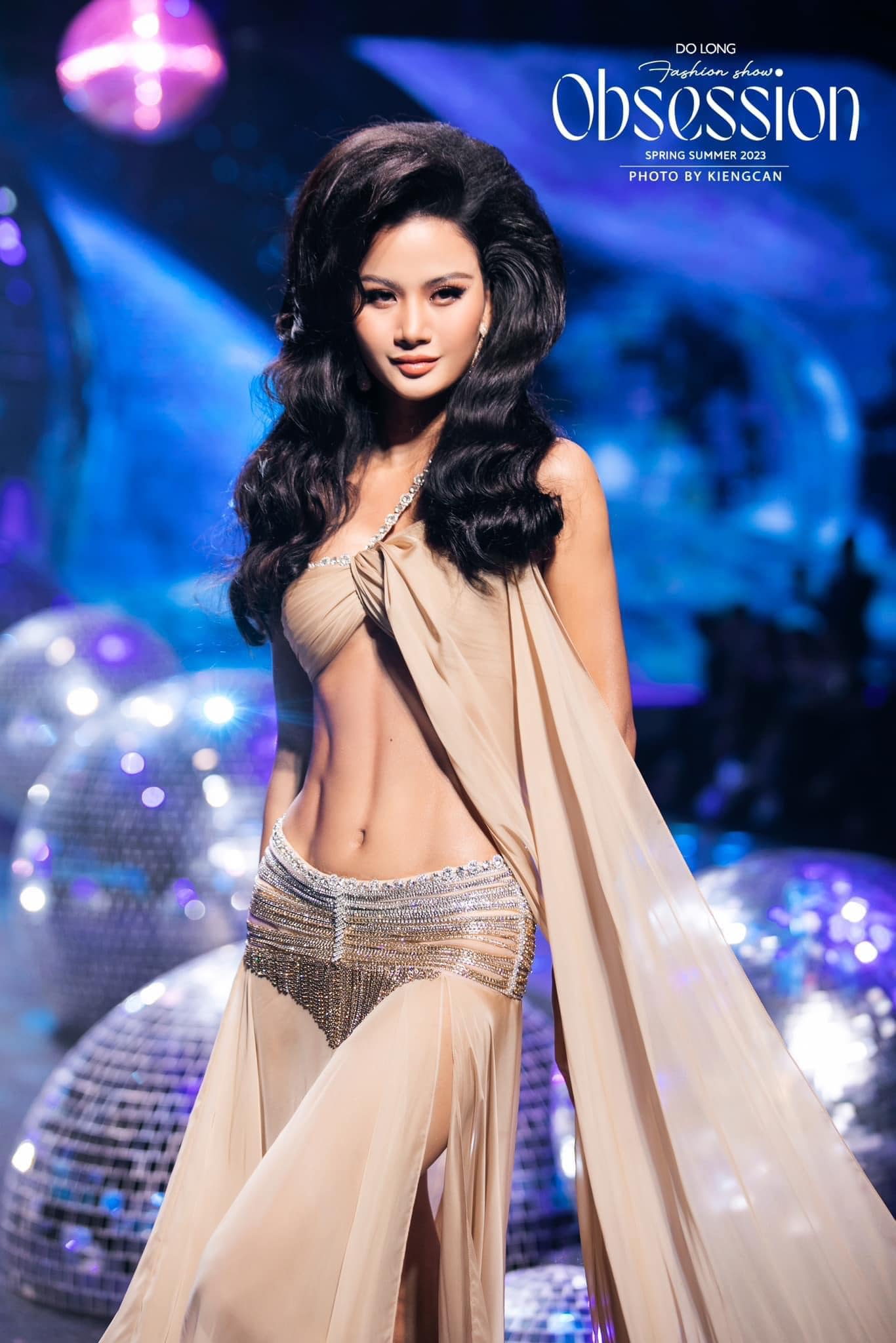 Body đẹp như &#34;búp bê sống&#34; của mỹ nhân quê Gia Lai 3 lần thi Hoa hậu Hoàn vũ Việt Nam - 4