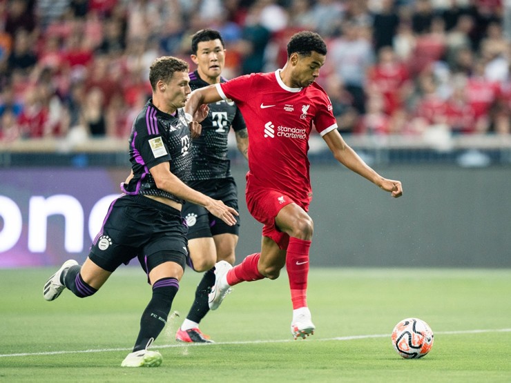 Video bóng đá Liverpool - Bayern Munich: Rượt đuổi 7 bàn, ấn định phút bù giờ (Giao hữu) - 1