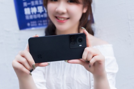 Hiệu năng từ smartphone RAM 24GB khiến fan công nghệ 'ngã ngửa'