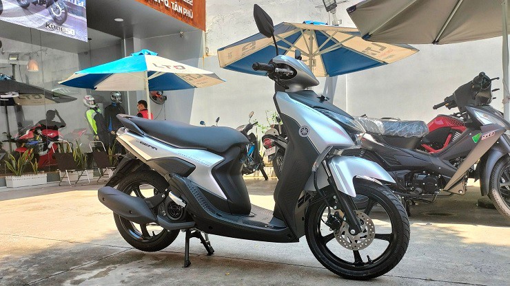 Series of imported scooters reduced to 30 million VND - 3