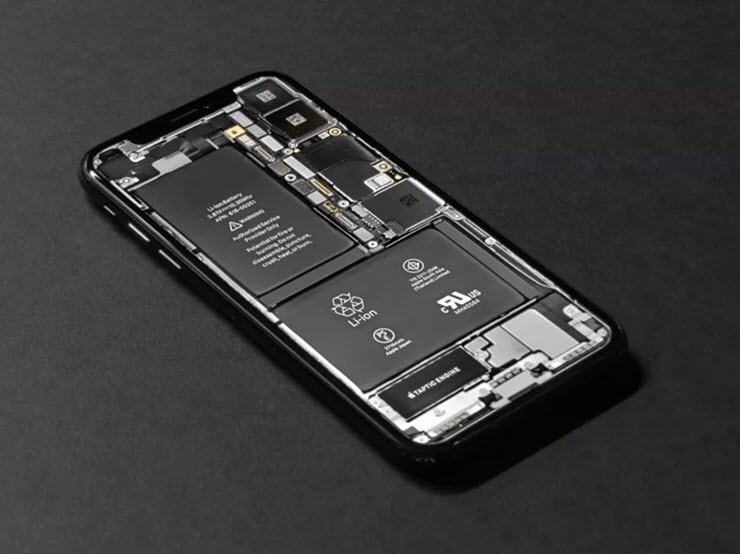 Apple nói pin rời dễ gây hư hỏng điện thoại hơn - 1