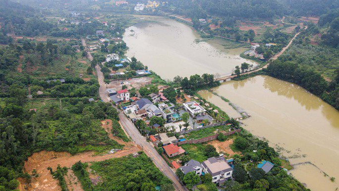 Cận cảnh khu hồ Đồng Đò ở Sóc Sơn sau 4 năm có kết luận thanh tra - 2