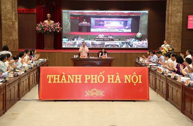 Bí thư Thành ủy Hà Nội: Hoàn Kiếm là quận đặc thù, tinh thần giữ nguyên - 2