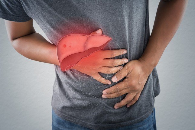Ngủ dậy thấy những dấu hiệu này nên đi khám gan ngay kẻo "hết đường cứu" - 1