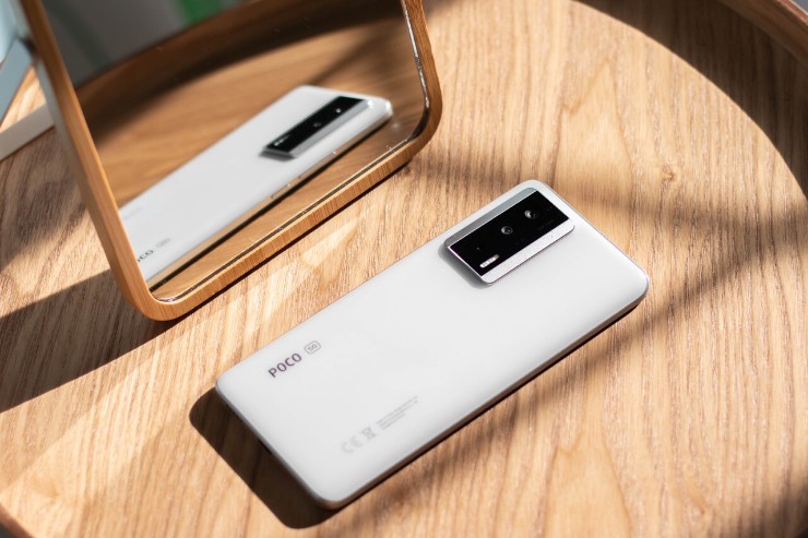 Những smartphone cận cao cấp đáng mua của Xiaomi - 3