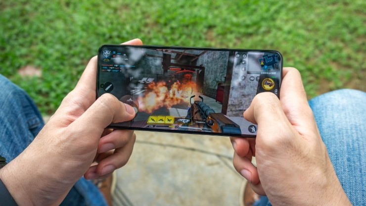 Những smartphone cận cao cấp đáng mua của Xiaomi - 4