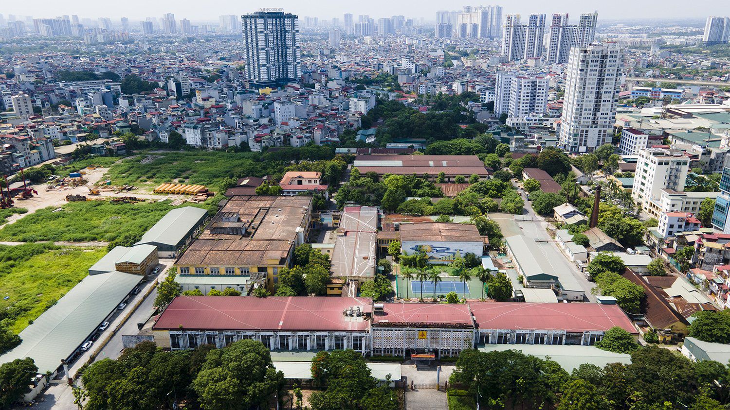 Cận cảnh 9 nhà máy, cơ sở nằm trên khu &#34;đất vàng&#34; ở Hà Nội trong diện phải di dời - 3