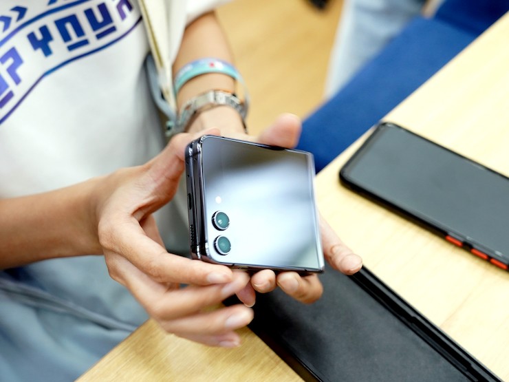 Bảng giá smartphone Samsung tháng 8/2023: Vừa mở bán, Galaxy Z5 đã giảm giá - 3