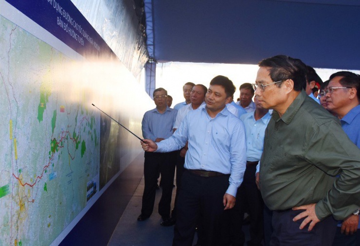Thủ tướng đồng ý về chủ trương với các đề xuất dự án tuyến cao tốc và sân bay Măng Đen - 1