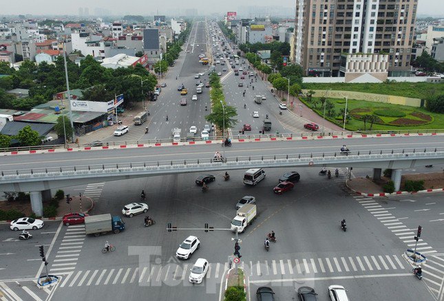 Xây hầm chui tại nút giao Cổ Linh - đường dẫn cầu Vĩnh Tuy - 1