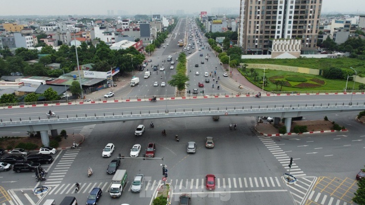 Cận cảnh &#34;điểm đen&#34; ùn tắc nút giao Cổ Linh - Đàm Quang Trung, nơi chuẩn bị xây hầm chui - 4