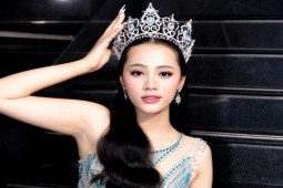 Hoa hậu Việt duy nhất trả lại vương miện ngay sau đăng quang giờ ra sao?