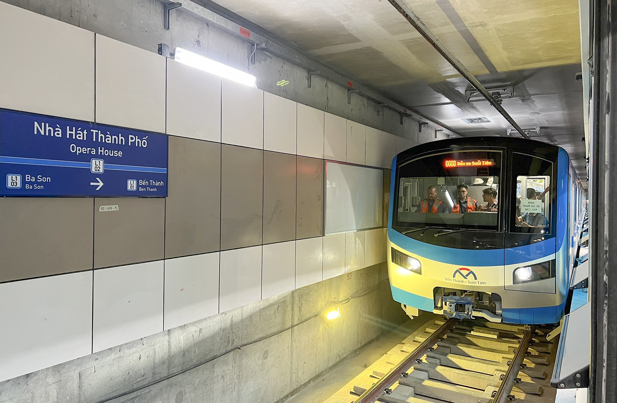 Lần đầu tiên, metro số 1 chạy thử toàn tuyến sau hơn 10 năm khởi công - 1