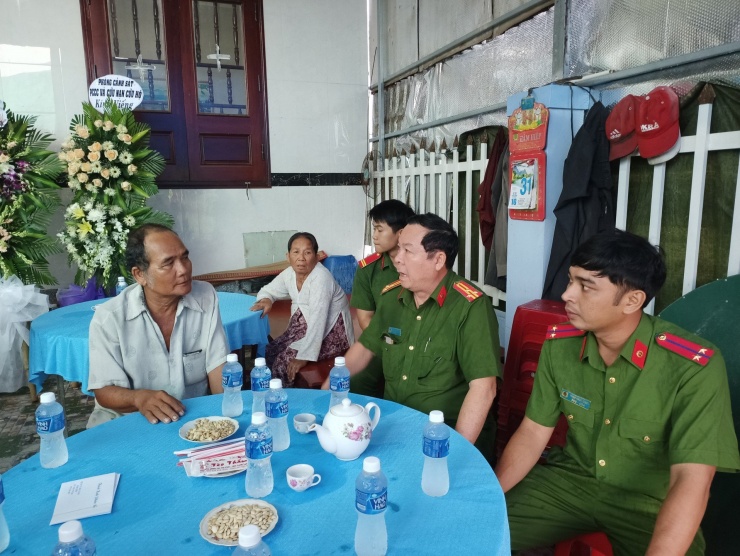 Vụ cháy ở Bình Thuận: Xem xét, công nhận liệt sĩ với anh Nguyễn Hữu Đốn - 2