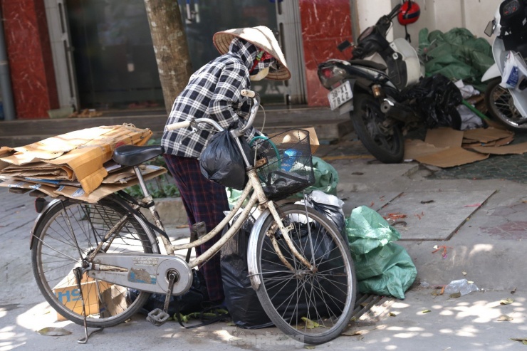 Những người không có ngày nghỉ lễ 2/9 - 7