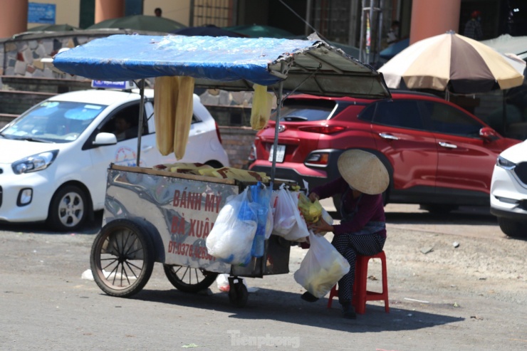 Những người không có ngày nghỉ lễ 2/9 - 10