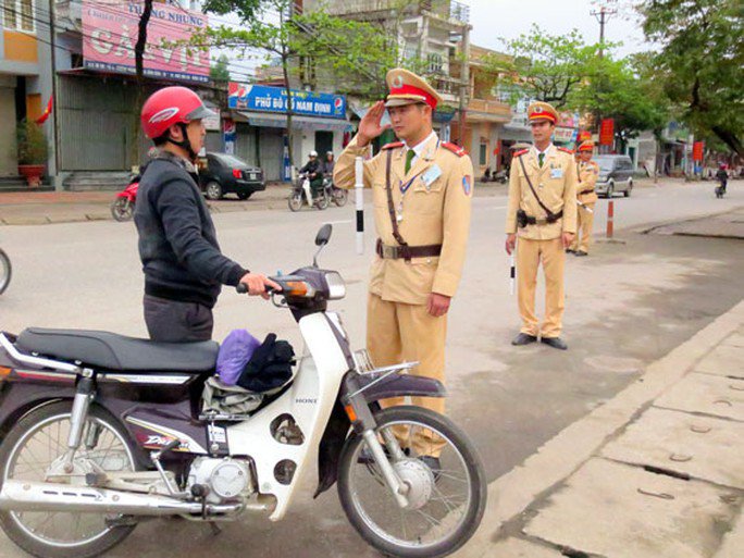 Không bắt buộc CSGT phải nói lời chào, cảm ơn tài xế - 1