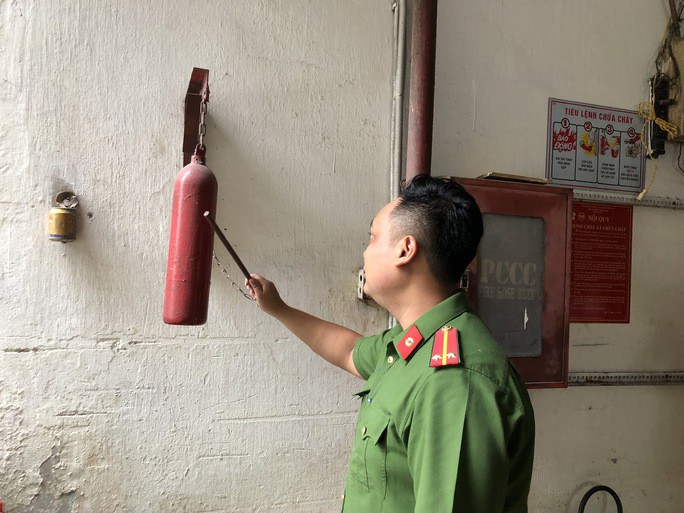 TP HCM: Cư xá không có báo cháy tự động, dân đánh kẻng để báo hoả hoạn - 6