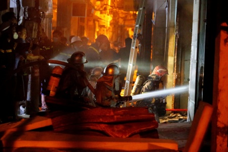 Những khoảnh khắc cứu người trong đám cháy