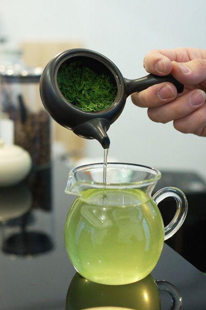 Những cách dùng trà xanh giúp bạn có làn da không tì vết - 2
