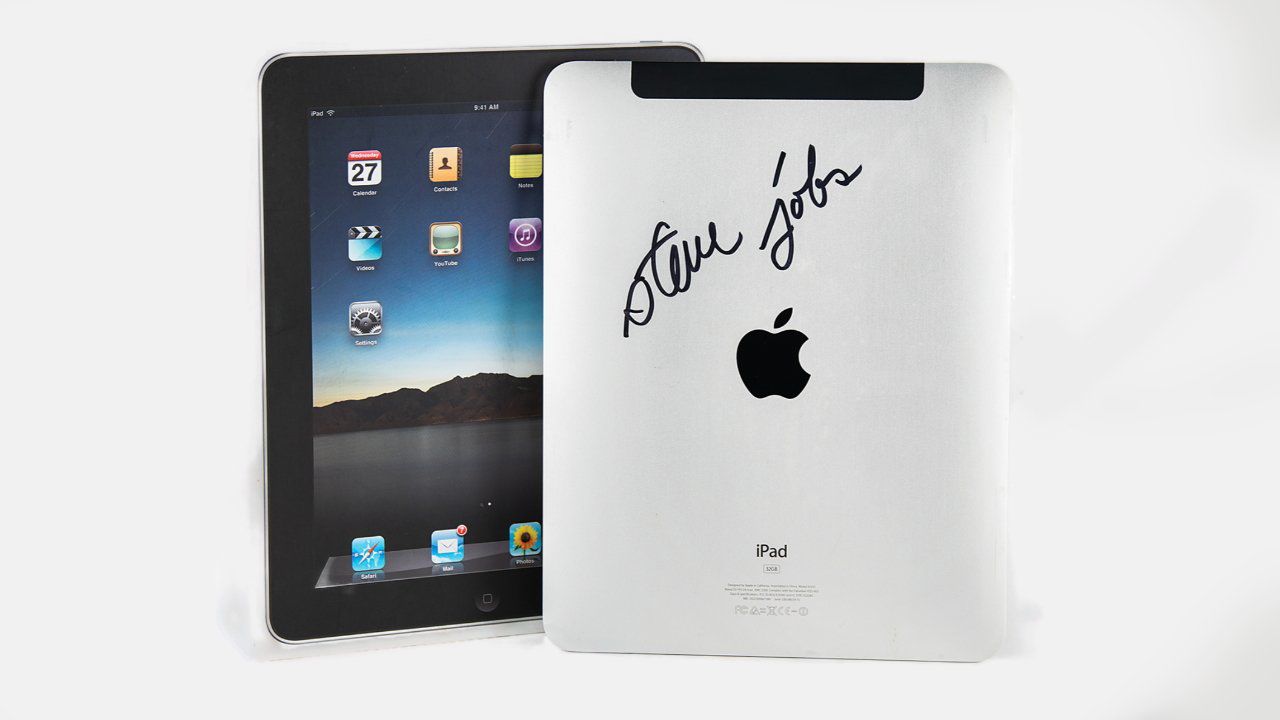 iPad có chữ ký Steve Jobs được mang ra đấu giá, ít nhất 290 triệu đồng - 1