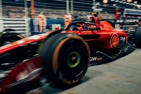 Đua xe cộ F1, chạy test Singapore GP: Cơ hội mang lại Ferrari hoặc Red Bull đang được "giấu bài"?