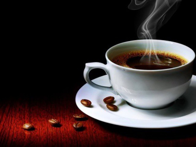 Gặp điều này, uống 2-4 ly cà phê có thể ngừa được đột quỵ