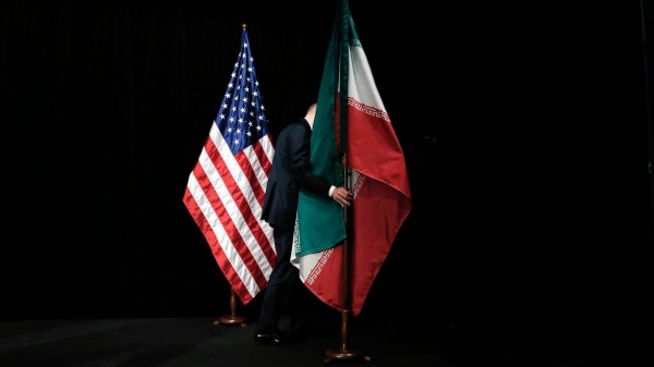 Mỹ dỡ phong tỏa 6 tỷ USD, cùng Iran trao đổi tù nhân - 1