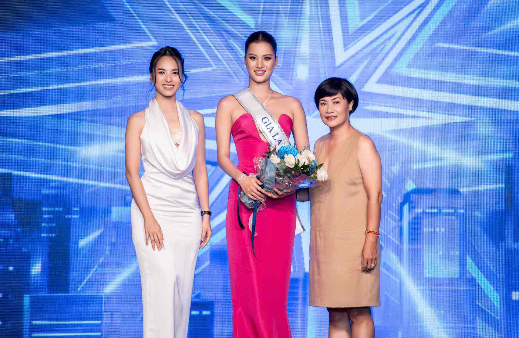 Fan đưa ra điều khiến &#34;mỹ nữ chăn trâu&#34; khó là hoa hậu tại Miss Universe Vietnam 2023 - 4