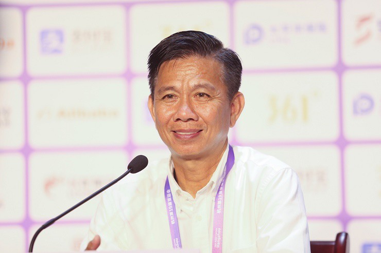 HLV Hoàng Anh Tuấn giận dữ vì điều gì ở buổi họp báo U23 Việt Nam - U23 Mông Cổ? - 1