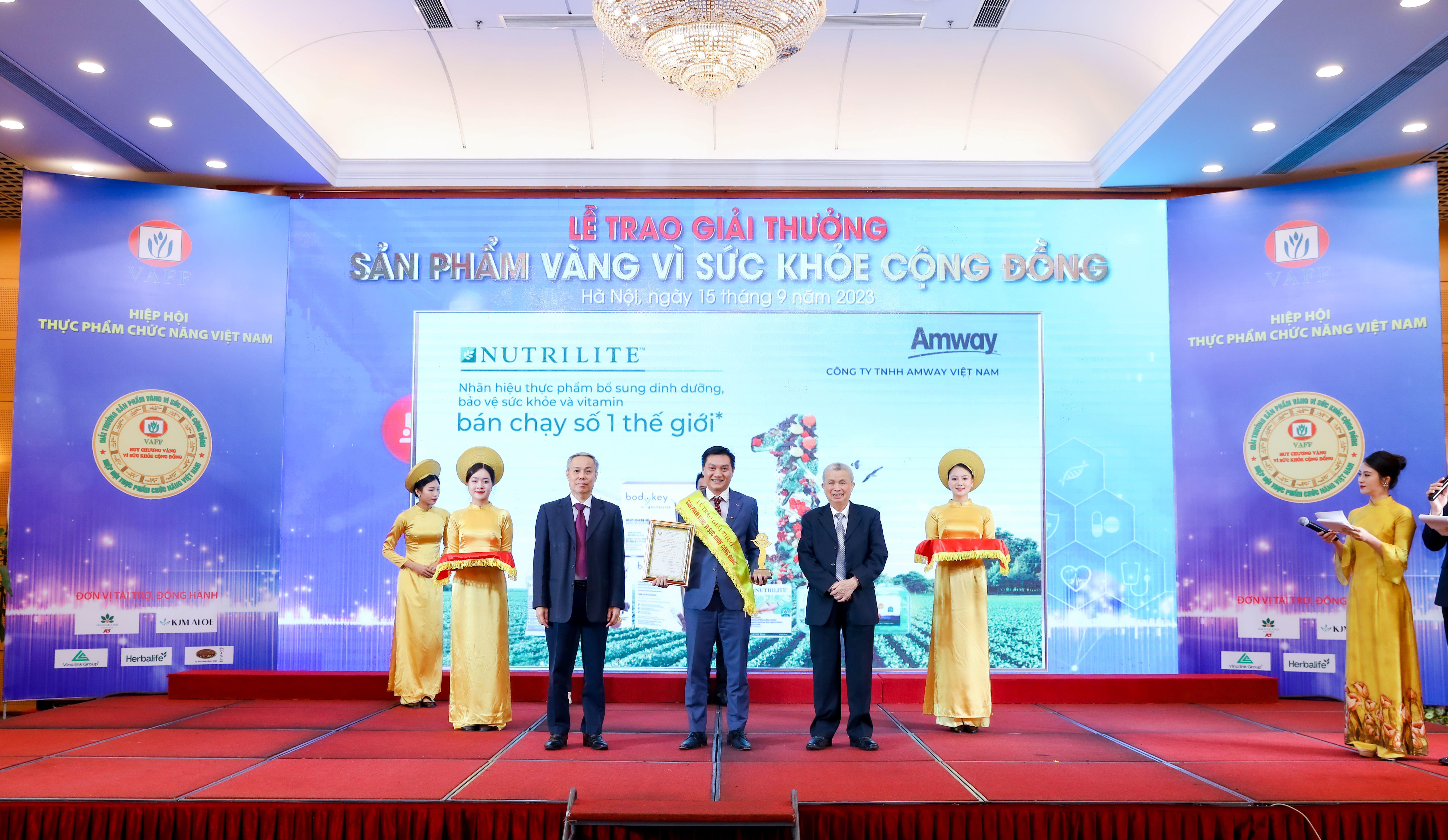 Amway Việt Nam lần thứ 11 vinh dự nhận giải thưởng “Sản phẩm vàng vì sức khỏe cộng đồng” - 1