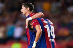 Barcelona đại thắng ”5 sao”: Đỉnh cao Felix, Lewandowski sánh vai Ronaldo - Messi