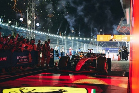 Đua xe F1, Singapore GP: Red Bull kết thúc chuỗi bất bại, tân binh New Zealand có điểm đầu tiên