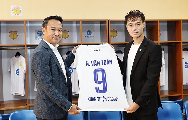 Nóng: CLB Nam Định có Văn Toàn với mức lót tay 5 tỷ đồng/mùa, đua vô địch V-League - 1