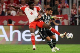 Video bóng đá Bayern Munich - MU: Bùng nổ hiệp 2, mãn nhãn 7 bàn (Cúp C1)