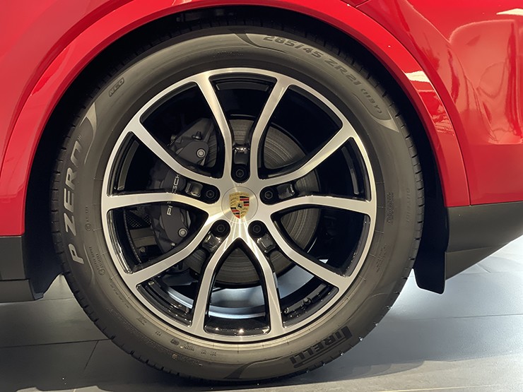 Chi tiết Porsche Cayenne phiên bản nâng cấp mới tại Việt Nam, giá bán từ 5,5 tỷ đồng - 4