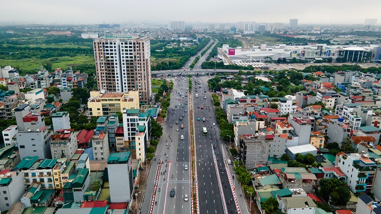 Hình ảnh giao thông &#34;giờ cao điểm&#34; trước và sau cầu Vĩnh Tuy 2 thông xe - 20