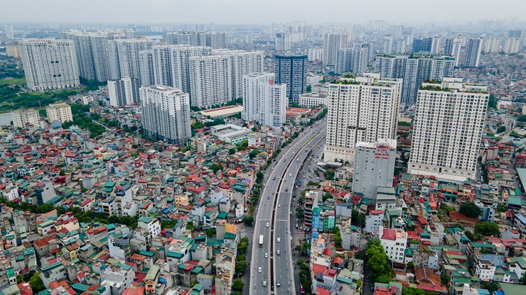 Hình ảnh giao thông &#34;giờ cao điểm&#34; trước và sau cầu Vĩnh Tuy 2 thông xe - 12