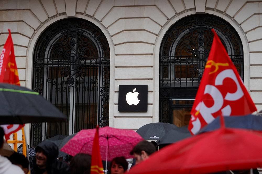 Nhân viên Apple tại Pháp và Tây Ban Nha đình công ngay ngày bán ra iPhone 15 - 1