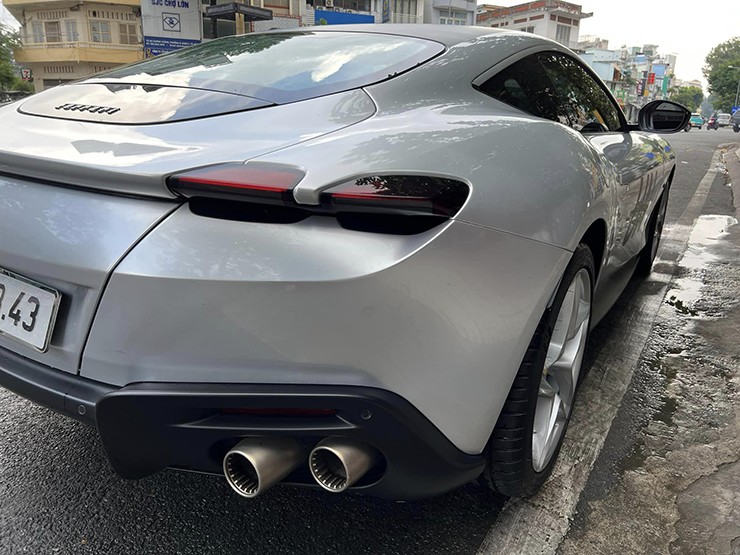 Ferrari Roma hơn 20 tỷ của ông Đặng Lê Nguyên Vũ bất ngờ &#34;xuống phố&#34; - 7