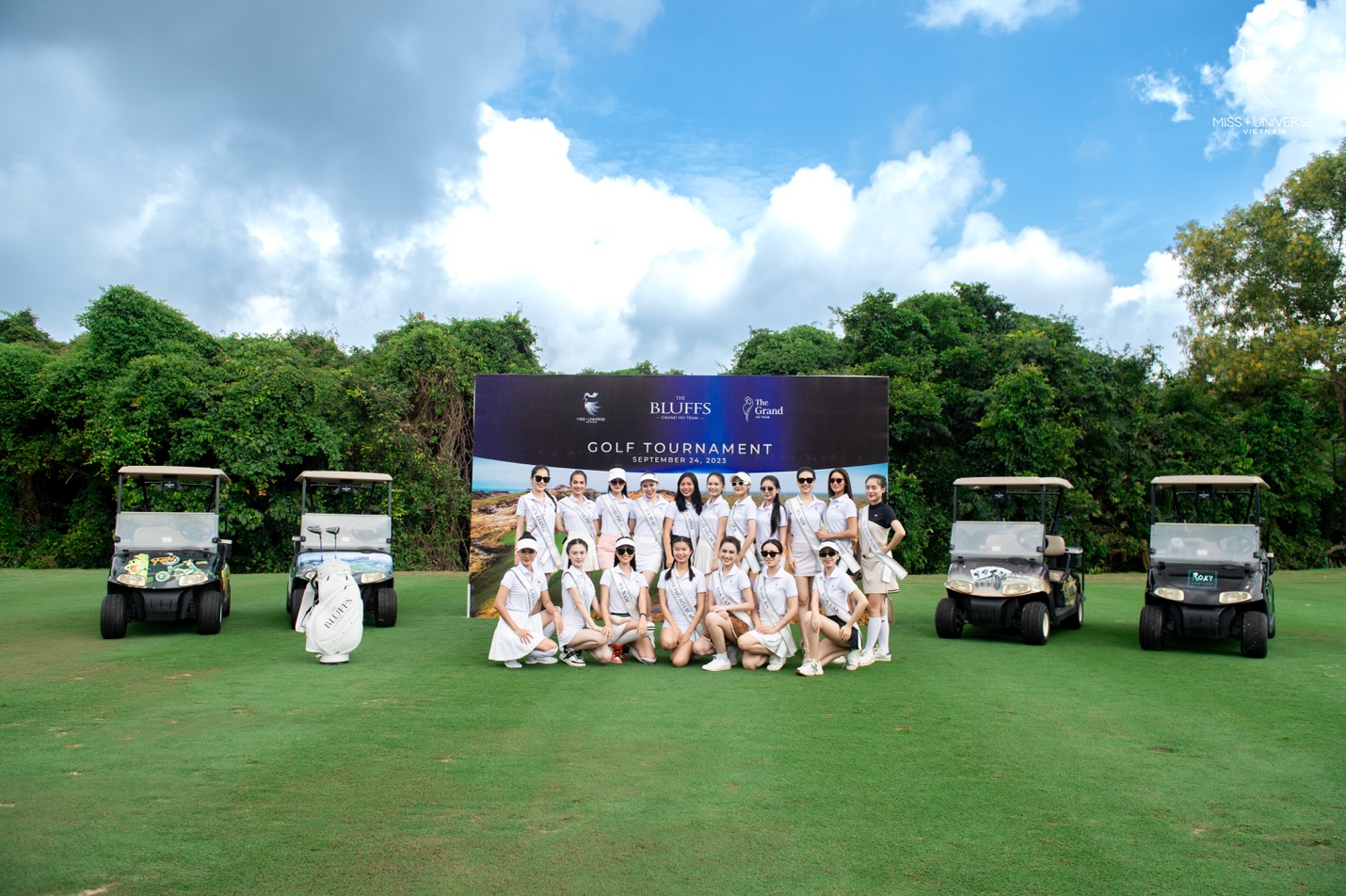 18 thí sinh Miss Universe Vietnam ấn tượng với sân golf The Bluffs Grand Ho Tram - 1