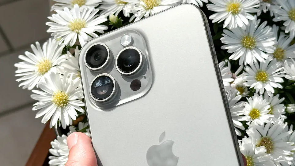 "Cú nhảy" từ iPhone 12 Pro Max lên iPhone 15 Pro Max đáng giá thế nào? - 2