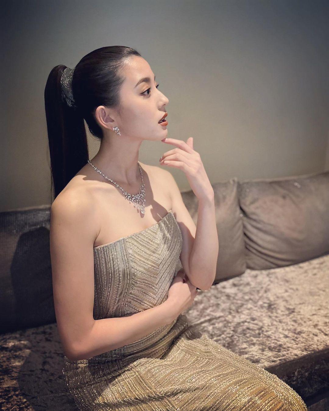 Nữ diễn viên Aya Asahina của Nhật Bản mãi trẻ đẹp nhờ đâu? - 8