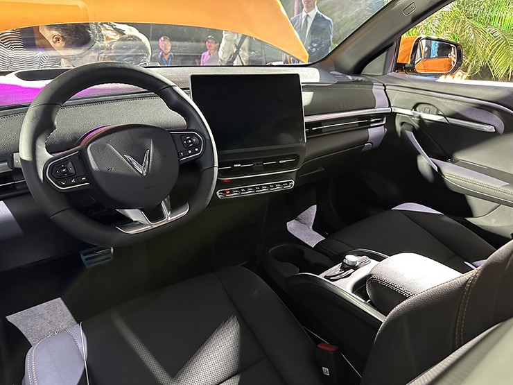 Đây là xe điện VinFast VF6 hoàn toàn mới có giá bán từ 675 triệu đồng - 10
