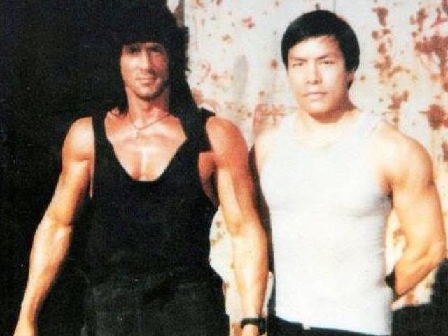 Sao võ thuật Hong Kong là bạn Lý Tiểu Long và sư phụ của Sylvester Stallone