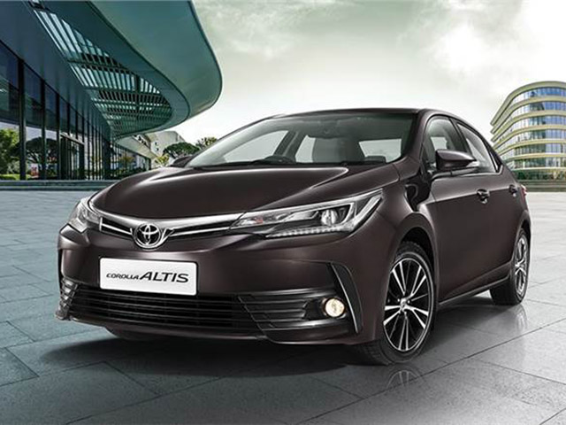 Giá xe Toyota Altis 2018 tại Việt Nam  18E MT 18E CVT 18G CVT và 20V