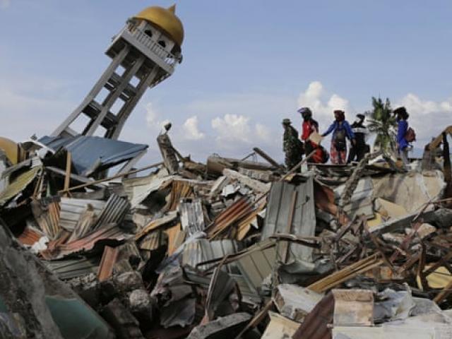 Động thái kỳ lạ của Indonesia 1 tuần sau trận sóng thần khủng khiếp