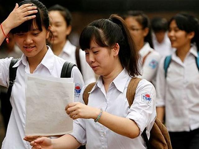 Thi vào lớp 10 ở Hà Nội: Lo học sinh thành 'máy thi'